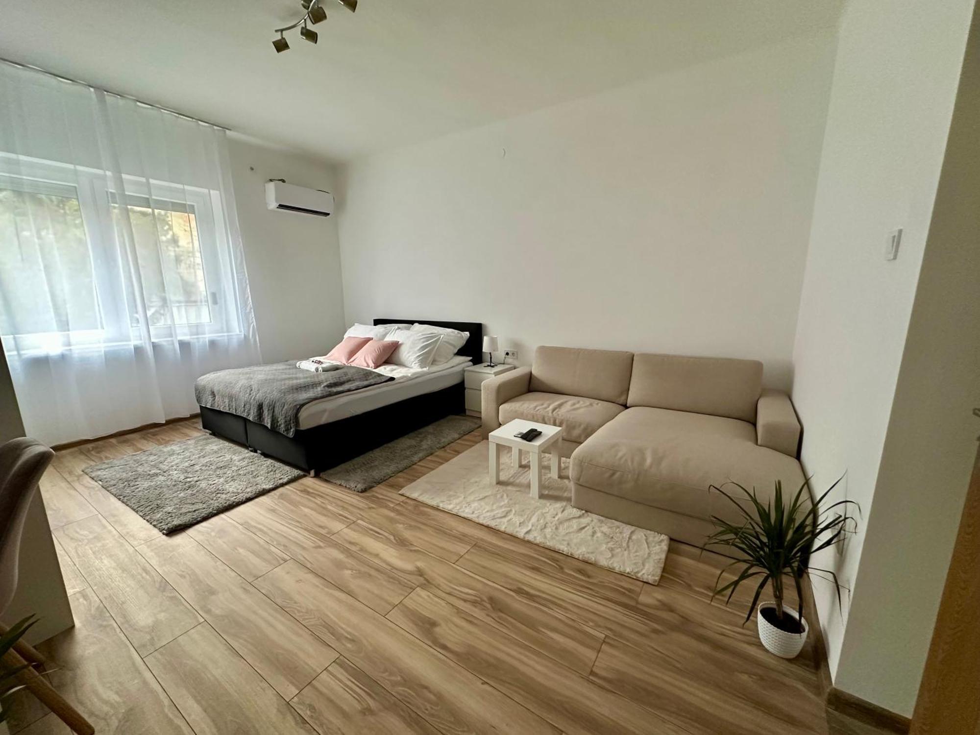 Mate Gold Apartment Segedyn Zewnętrze zdjęcie